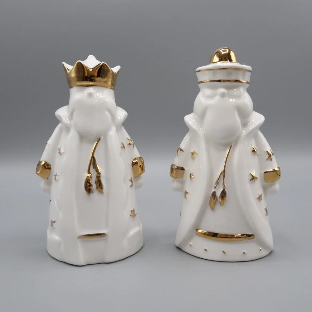 Dept 56 Lot of 2 We three Kings Ceramic Christmas Bells  4-3/4